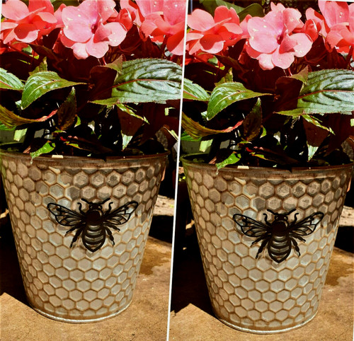 Pair metal honey comb - ,